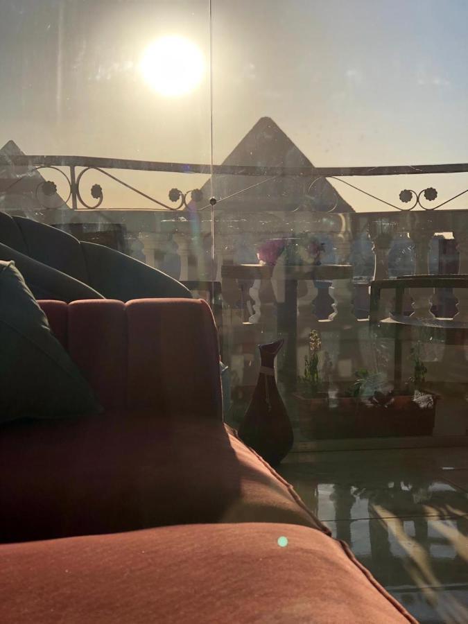Full Pyramids View Apartment With Balcony For 8 P Kafret el-Gabal Exteriér fotografie