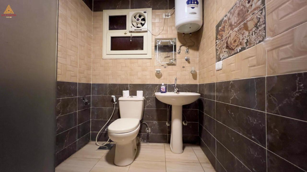 Full Pyramids View Apartment With Balcony For 8 P Kafret el-Gabal Exteriér fotografie