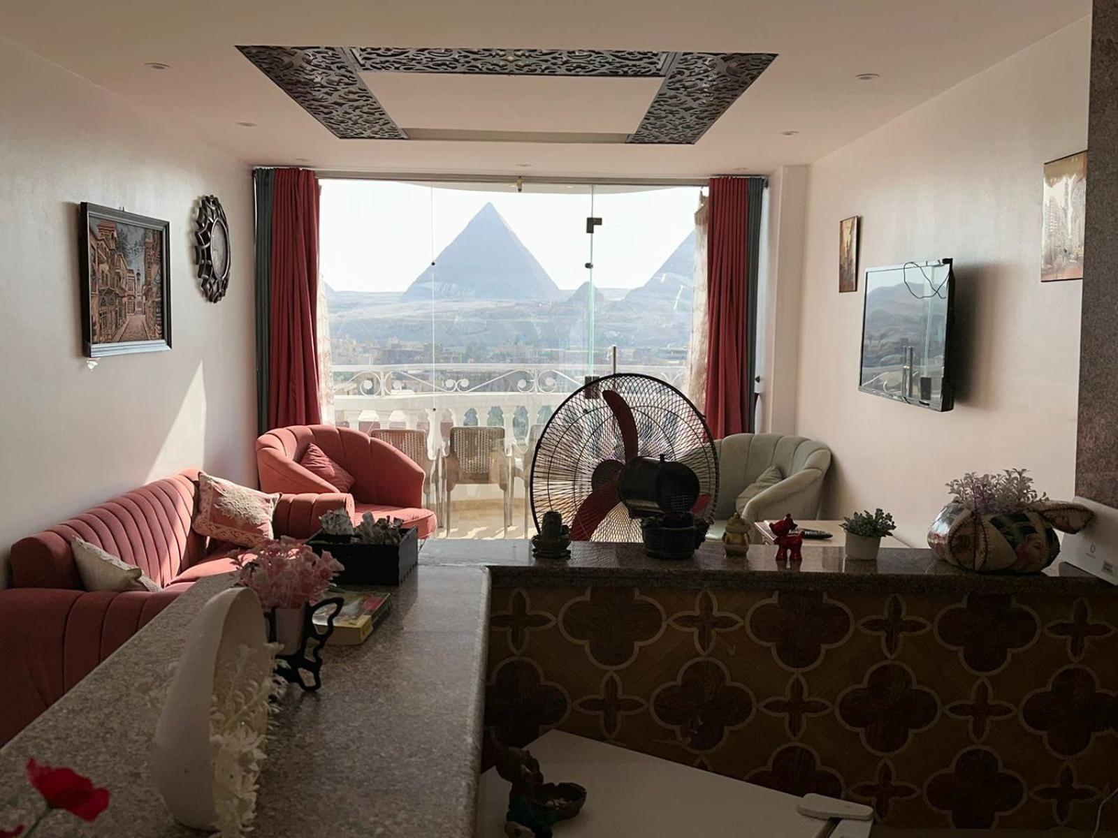 Full Pyramids View Apartment With Balcony For 8 P Kafret el-Gabal Exteriér fotografie