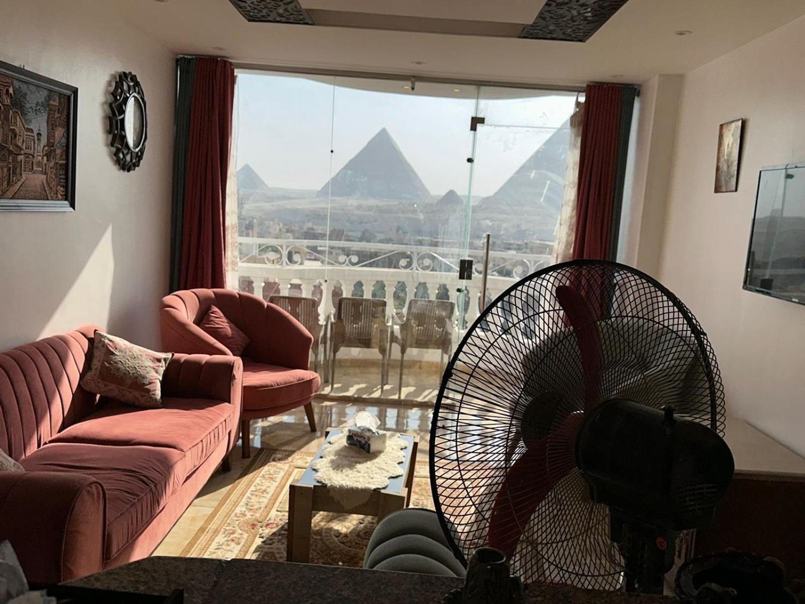 Full Pyramids View Apartment With Balcony For 8 P Kafret el-Gabal Exteriér fotografie